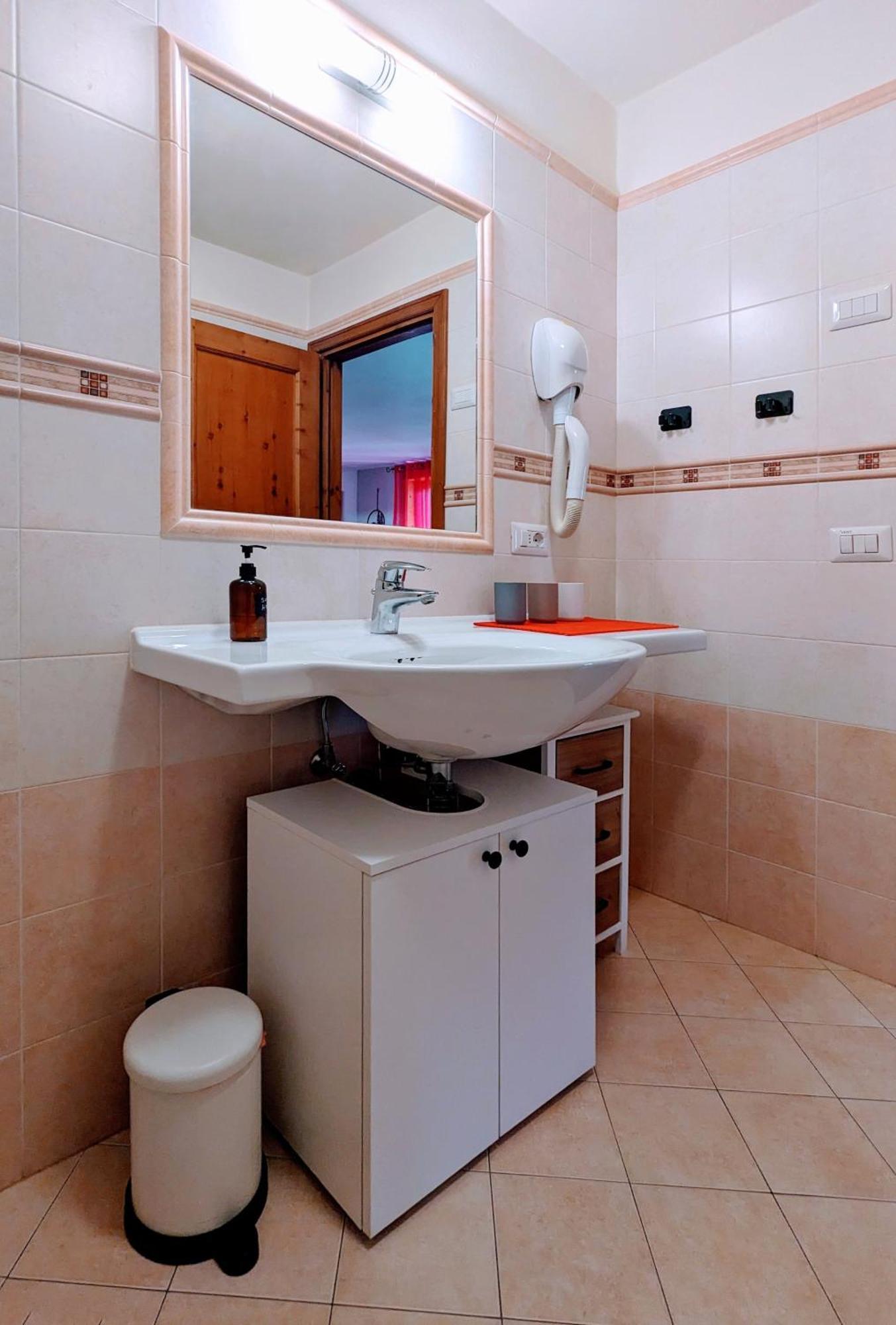 Lg Apartment Livigno - Modern Alpine Comfort 外观 照片
